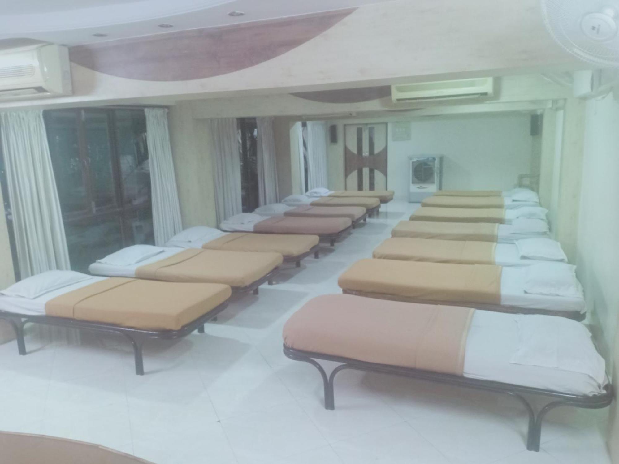 Hotel Royale Heritage Nashik Bilik gambar